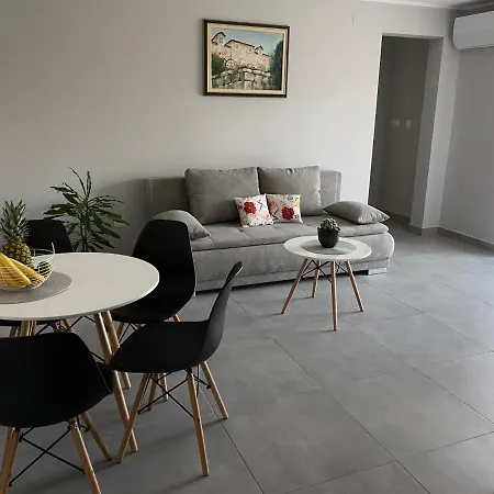 Apartment House *