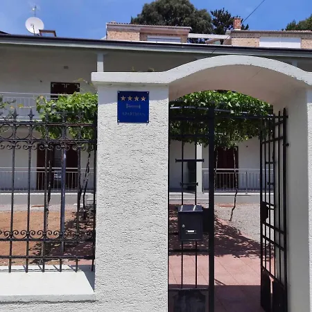 House * نوفي فينودولسكي